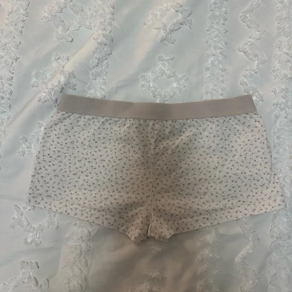 Brand new NWOT Brandy Melville pajama set - Picture 4 of 7